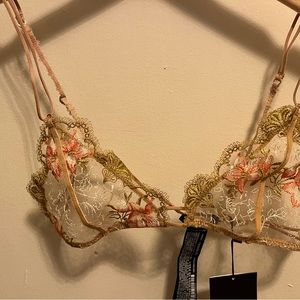NWT Zara Bralette
